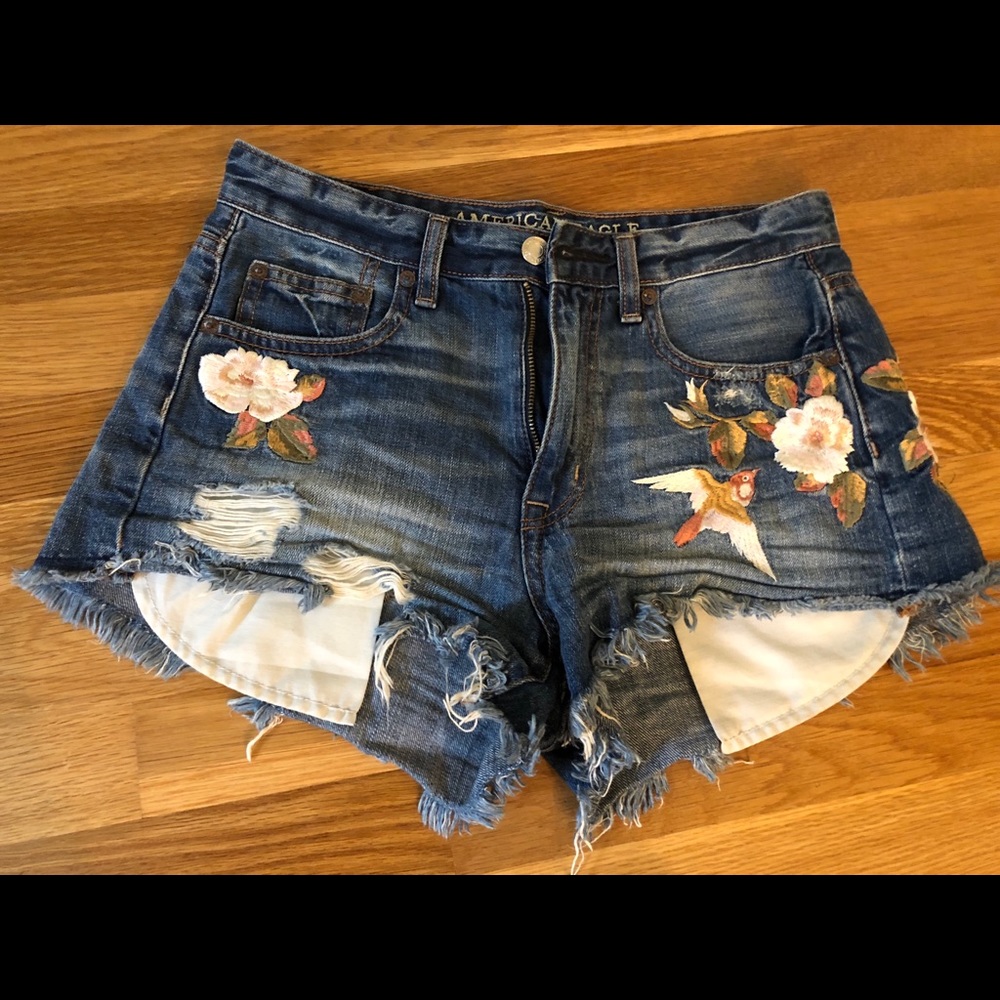 American Eagle embroidered denim shorts
